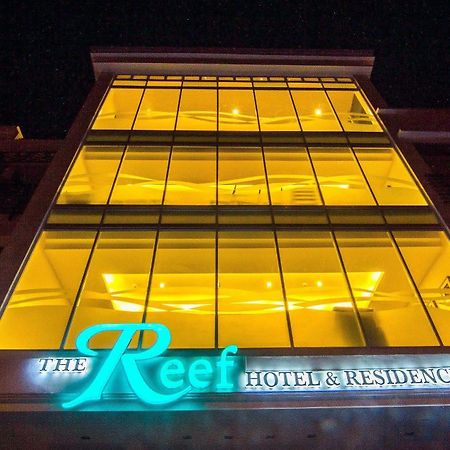 The Reef Hotel And Residences Olongapo Exterior foto
